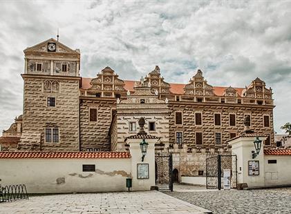 Hrad a zámek Horšovský Týn a klášter Chotěšov