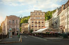 RŮŽE - Karlovy Vary - POBYT NEJEN PRO SENIORY (5)