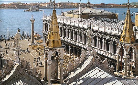 Benátky, ostrovy, slavnost gondol s koupáním 2023