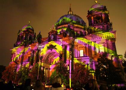 Berlín a večerní slavnost světel 2022