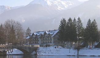Hotel Jezero, 2 x nocleh + 2 x skipas Vogel