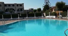 Residence Sun Bull s bazénem LI-DI / Metaponto
